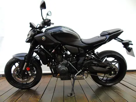 YAMAHA MT-07 CONNECTED ABS