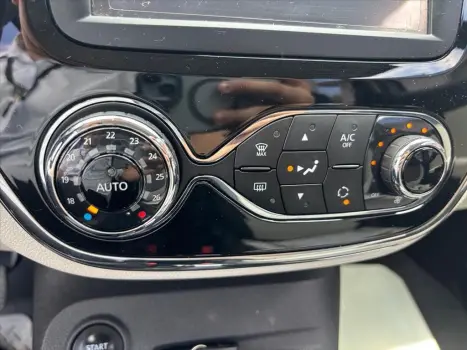 CAPTUR 2.0 16V HI-FLEX INTENSE AUTOMÁTICO