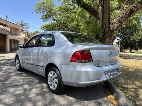 VOYAGE 1.0 12V MPI Totalflex