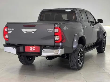 HILUX 2.8 D-4D TURBO DIESEL CD SRX PLUS 4X4 AUTOMÁTICO