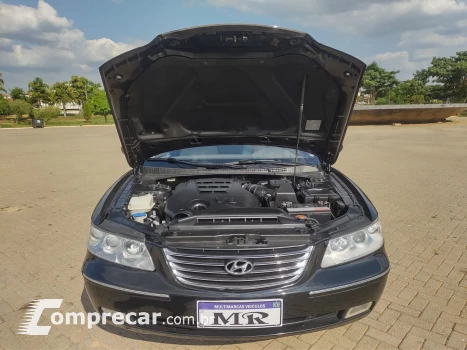 AZERA 3.3 MPFI GLS Sedan V6 24V