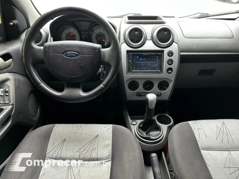 FIESTA 1.6 MPI Class Hatch 8V