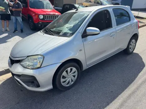 Toyota ETIOS X 1.3 Flex 16V 5p Mec. 4 portas