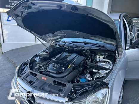 C 180 1.8 Cgi Classic 16V Turbo Gasolina 4P Automático