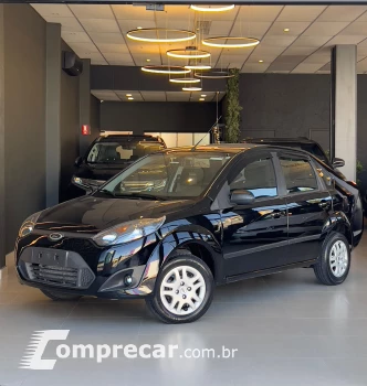 FORD FIESTA 1.6 Rocam Sedan 8V 4 portas