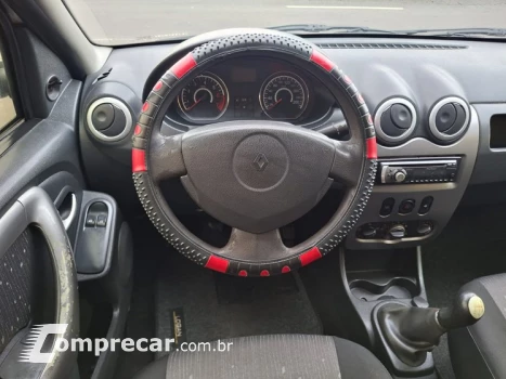 LOGAN 1.0 12V SCE Expression