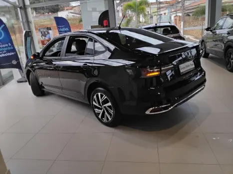 VIRTUS 1.0 200 TSI HIGHLINE AUTOMÁTICO