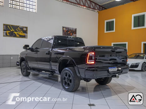 2500 6.7 I6 Turbo Laramie Night Edition CD 4X4