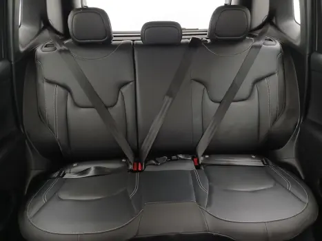 RENEGADE 1.3 T270 TURBO FLEX LONGITUDE AT6