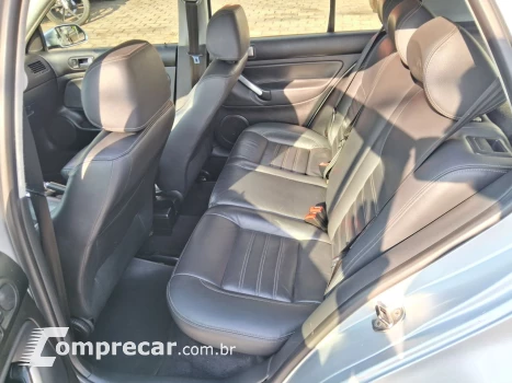 Golf 2.0 4P FLEX SPORTLINE AUTOMÁTICO