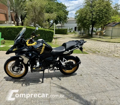 BMW Gs 1250 r 40 anos