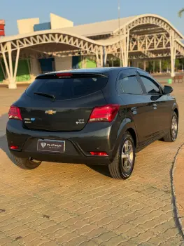 ONIX 1.4 MPFI LTZ 8V