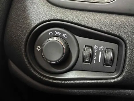 RENEGADE 1.3 T270 TURBO FLEX LONGITUDE AT6