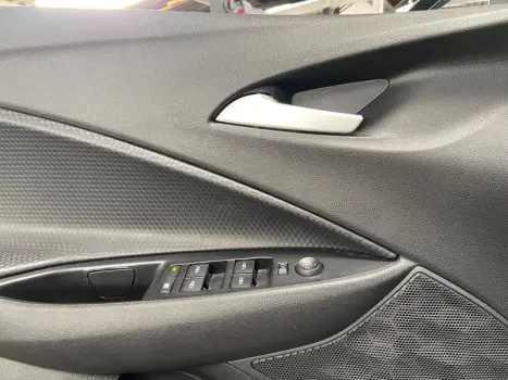 ONIX HATCH LT 1.0 12V TB FLEX 5P MEC.