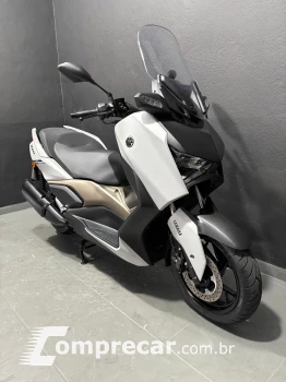 XMAX 250 ABS CONNECTED