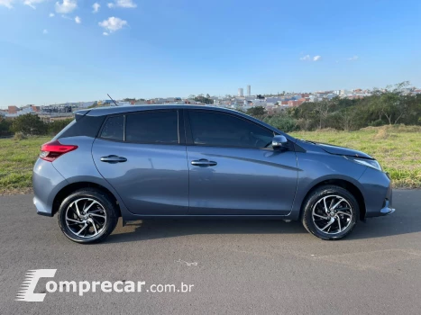Toyota YARIS 1.5 16V XLS 4 portas
