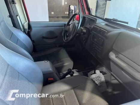 WRANGLER 4.0 4X4 Teto Rigido 6I 12V