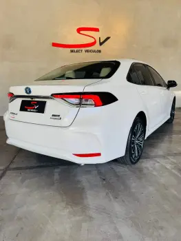 COROLLA 1.8 VVT-I Hybrid Altis Premium