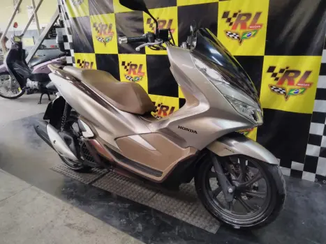 PCX 150 DLX