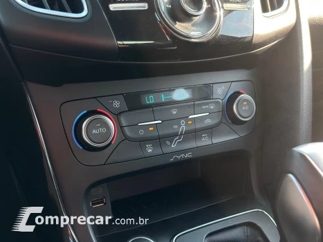 FOCUS 2.0 TITANIUM PLUS FASTBACK 16V FLEX 4P POWERSHIFT