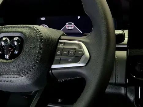 RAMPAGE REBEL HURR 4 2.0 TB CD 4X4 AUT.