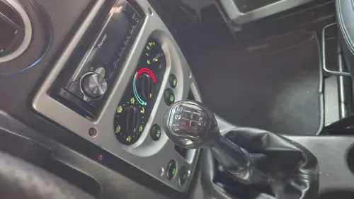 T-4 4x4 3.0 TB Int. Cap. Rígida Diesel