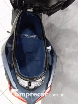 XMAX ABS - Scooter