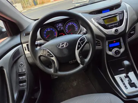 Elantra GLS 1.8 16V Aut.