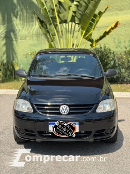 Volkswagen FOX 1.6 MI 8V 4 portas