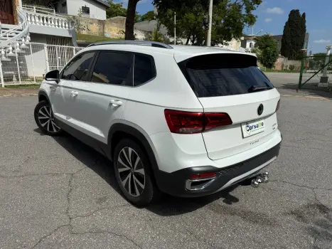 TAOS 1.4 250 TSI Highline