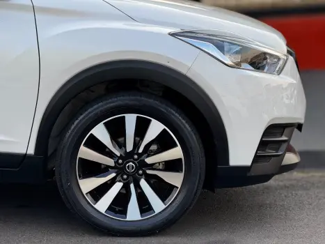 KICKS Active S 1.6 16V Flex Aut.