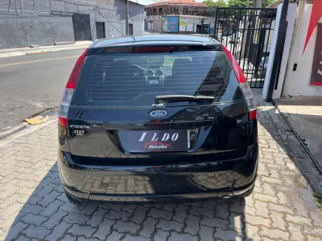 FIESTA 1.6 MPI Class Hatch 8V