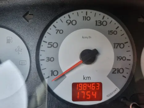 CLIO 1.0 Authentique 16V Hi-power