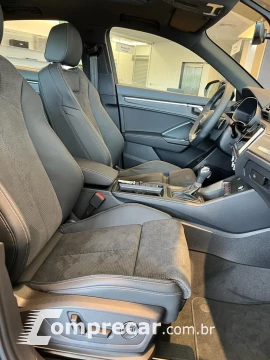 Q3 2.0 40 TFSI Sportback Performance Black Quattro