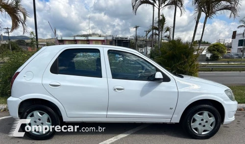 CELTA 1.0 MPFI LT 8V
