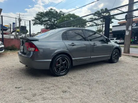 Civic 1.8 16V 4P FLEX LXS AUTOMÁTICO