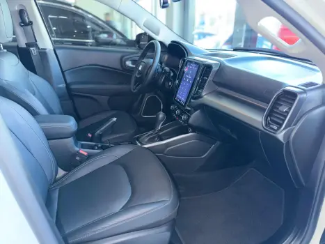 TORO 2.0 16V Turbo Volcano 4WD AT9