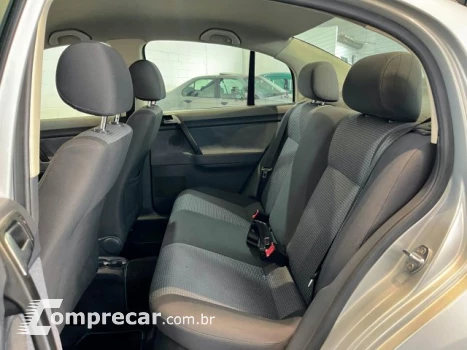 POLO SEDAN - 1.6 MI COMFORTLINE 8V 4P MANUAL