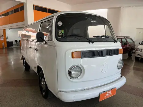 Volkswagen KOMBI 1.6 Furgão 8V 3 portas