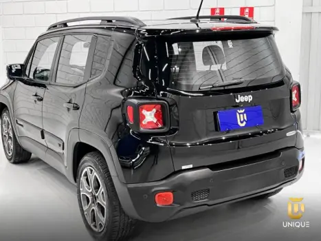 RENEGADE - 1.8 16V LONGITUDE 4P AUTOMÁTICO