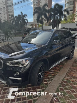 BMW X1 2.0 16V Turbo Activeflex Sdrive20i X-line 4 portas