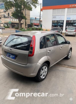 FIESTA 1.6 MPI Class Hatch 8V