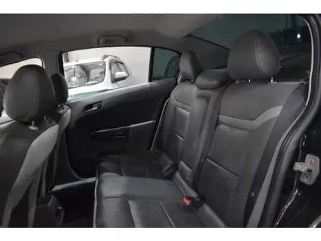 VECTRA SEDAN - 2.0 MPFI ELEGANCE 8V 4P MANUAL