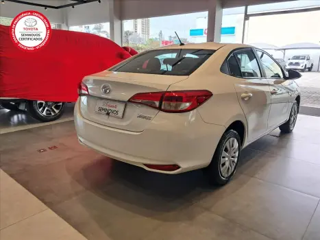 YARIS 1.5 16V FLEX SEDAN XL LIVE MULTIDRIVE