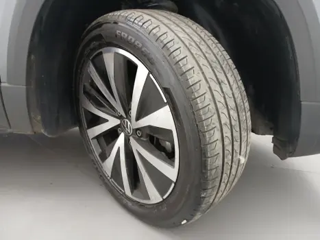 TAOS 1.4 250 TSI TOTAL FLEX HIGHLINE AUTOMÁTICO