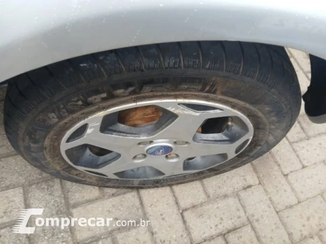 KA - 1.0 MPI 8V 2P MANUAL