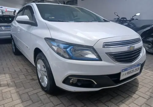 CHEVROLET ONIX - 1.4 MPFI LT 8V 4P MANUAL 4 portas