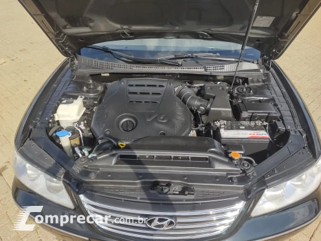 AZERA 3.3 MPFI GLS Sedan V6 24V