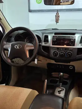 Hilux SW4 SR 4x2 2.7/ 2.7 Flex 16V Aut.