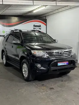 Hilux SW4 SR 4x2 2.7/ 2.7 Flex 16V Aut.